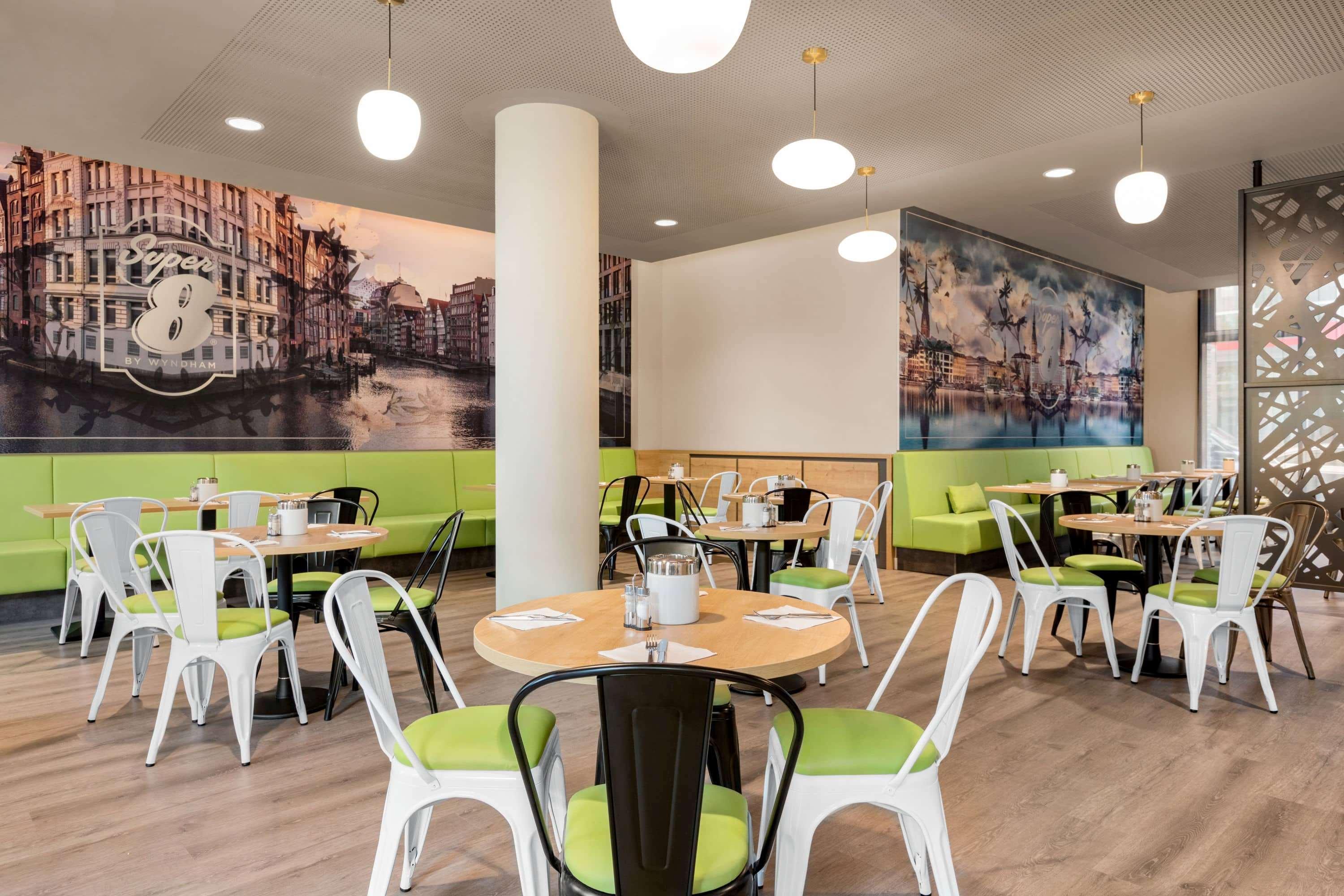 Super 8 By Wyndham Hamburg Mitte Hotel Exterior photo